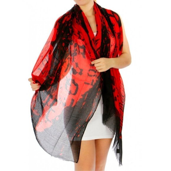 NWT Lightweight Kiss and Love Graphic Scarf - Picture 2 of 15